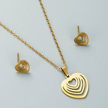 Cargar imagen en el visor de la galería, COLLAR + ARETES ACERO INOXIDABLE DORADO MULTICORAZONES ACERO INOXIDABLE

